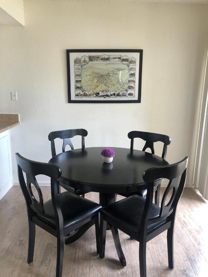 Whispering Meadows Apartments Бейкърсфийлд Екстериор снимка