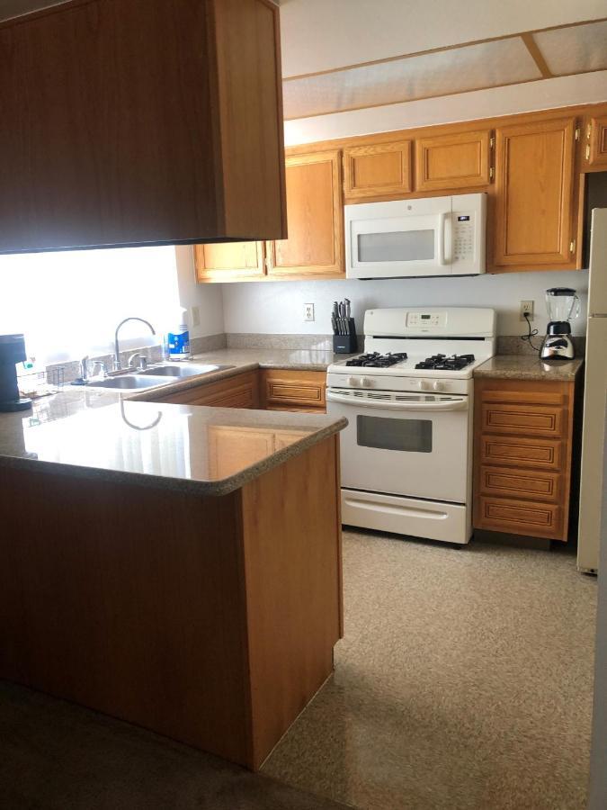 Whispering Meadows Apartments Бейкърсфийлд Екстериор снимка