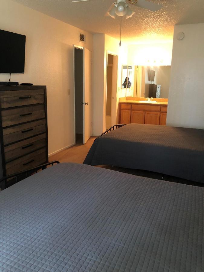 Whispering Meadows Apartments Бейкърсфийлд Екстериор снимка