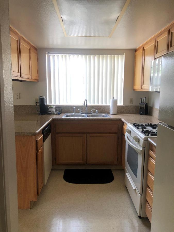 Whispering Meadows Apartments Бейкърсфийлд Екстериор снимка