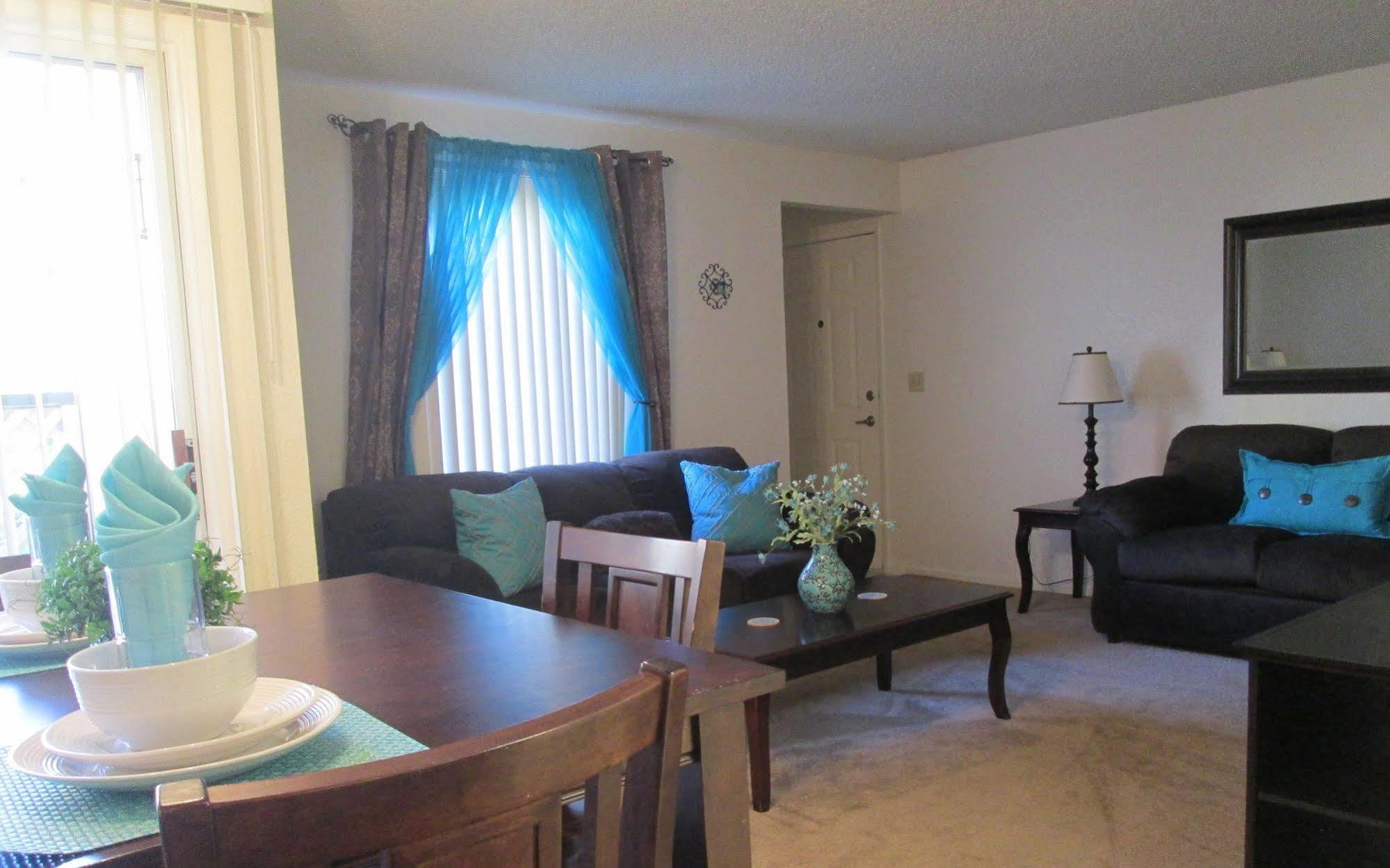 Whispering Meadows Apartments Бейкърсфийлд Екстериор снимка