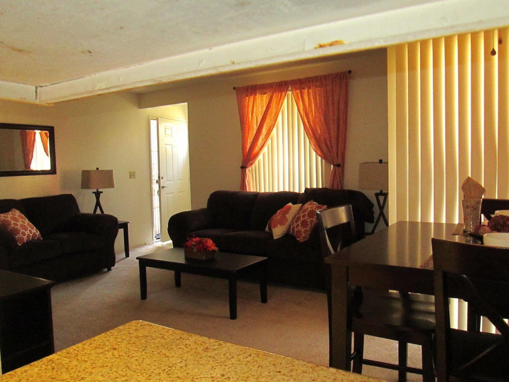 Whispering Meadows Apartments Бейкърсфийлд Екстериор снимка